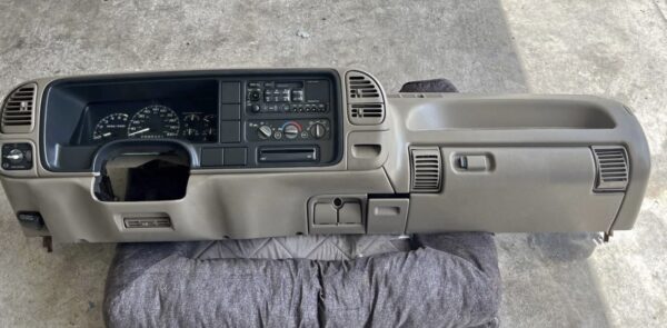 95-96 obs Chevy Silverado/gmc dashboard